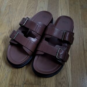 UGG Capitola Buckle Slide Sandal (Men)